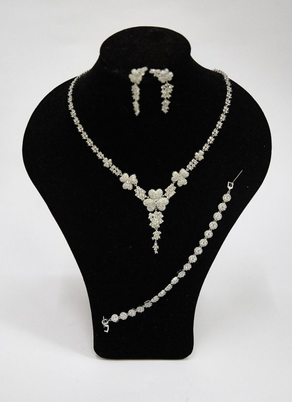 collar blanco